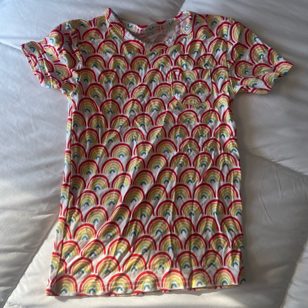 LITTLE SLEEPIES rainbow tee shirt in size 18-24 months